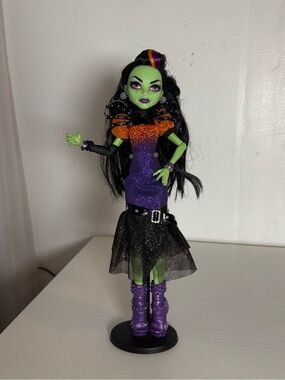 monster high Green and Purple Doll with Orange Details